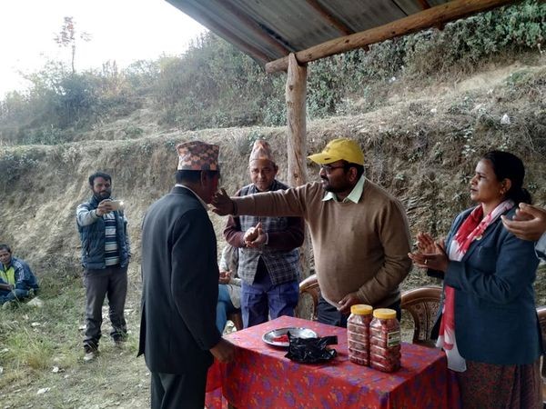 डडेल्धुरामा काग्रेसबाट निर्वाचित वडा अध्यक्ष नेकपा प्रवेश