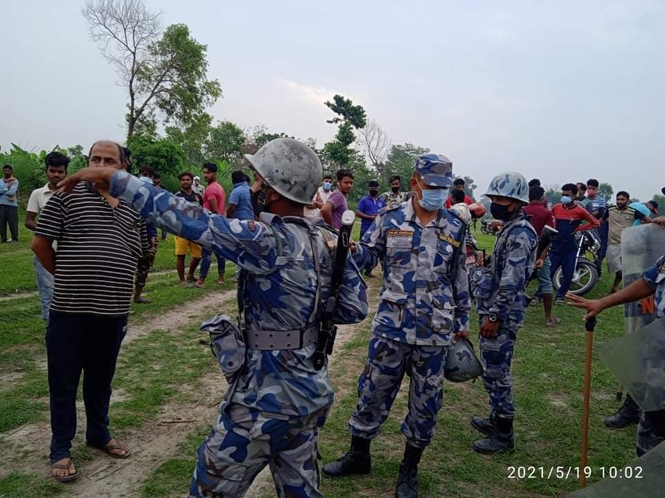 कञ्चनपुरमा भारतीय तस्करको समूहद्धारा सशस्त्र प्रहरीमाथि कुटपिट गरि फरार