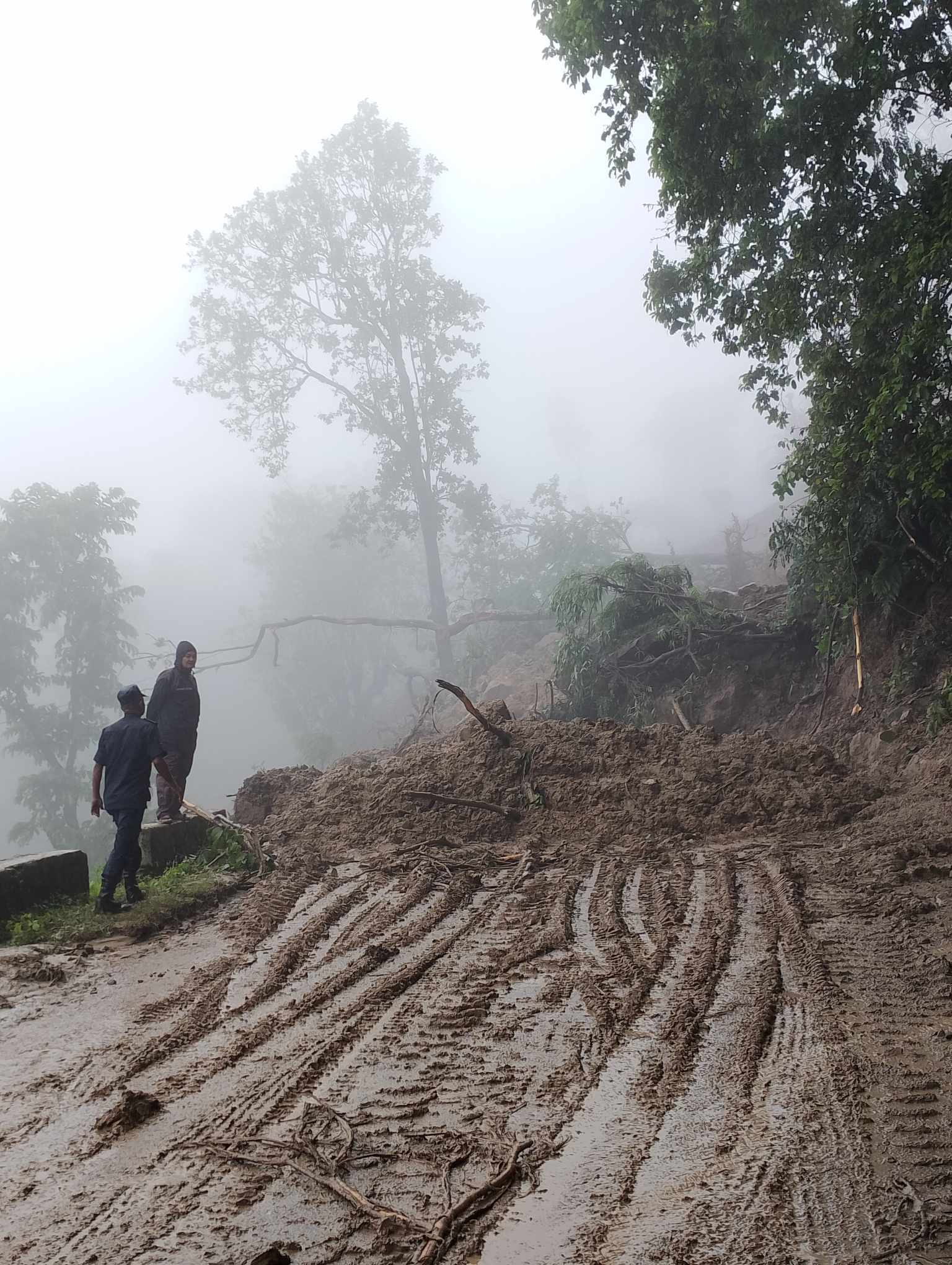 भीमदत्त राजमार्ग अझै हुन् सकेन सुचारु